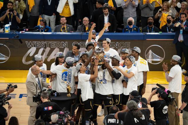 V站-【现场】如果你爱篮球也爱勇士 那么今夜就将属于你